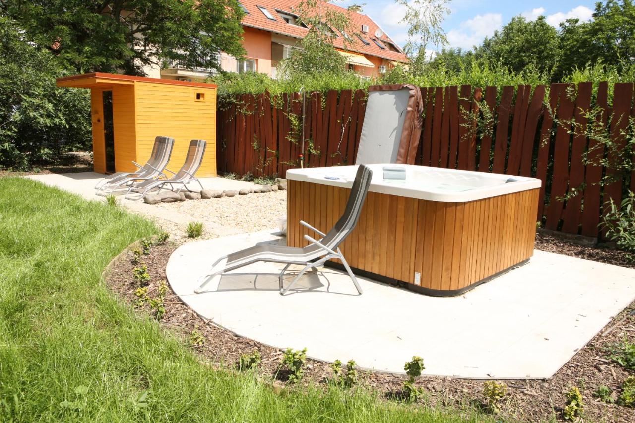 Hunyadi Panzio-Apartman Makó Exteriér fotografie