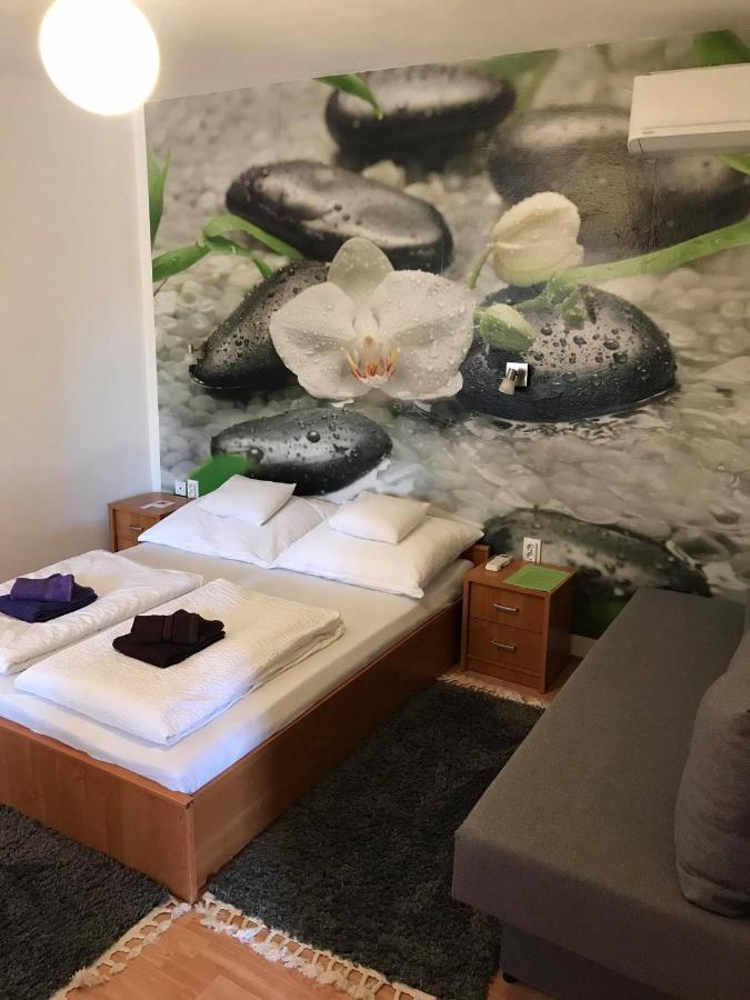 Hunyadi Panzio-Apartman Makó Exteriér fotografie