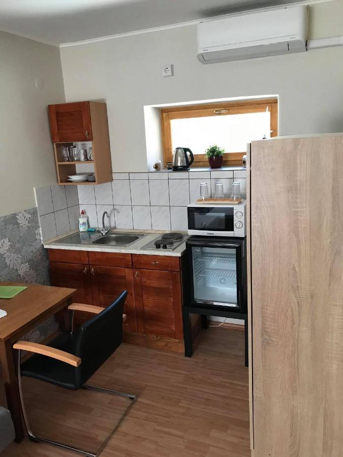 Hunyadi Panzio-Apartman Makó Exteriér fotografie
