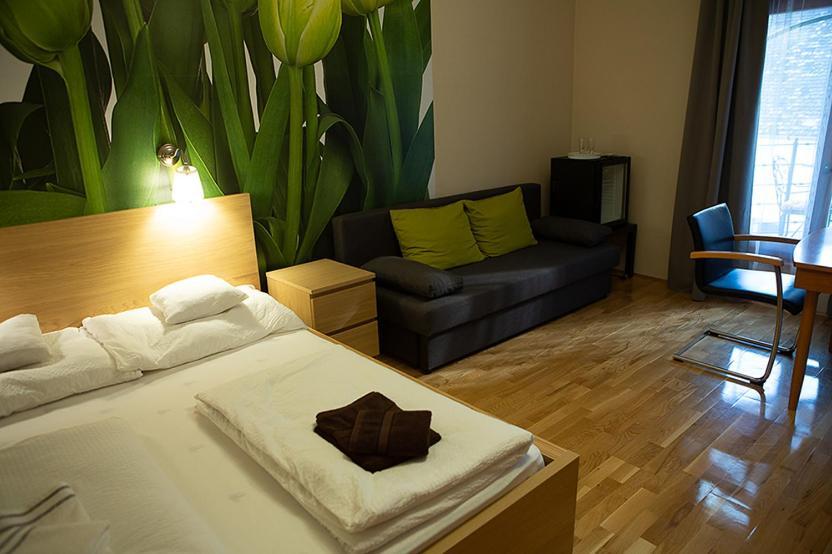 Hunyadi Panzio-Apartman Makó Exteriér fotografie