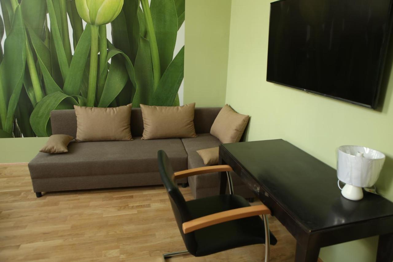 Hunyadi Panzio-Apartman Makó Exteriér fotografie